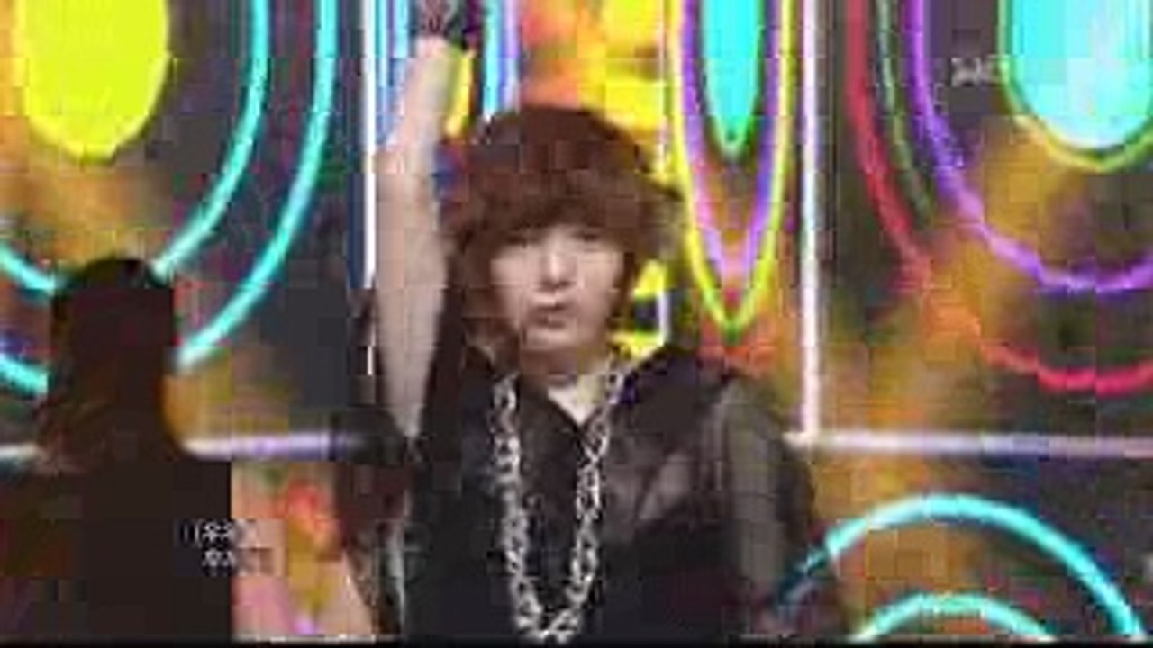 T-ARA Hwayoung nipple incident - slowmotion videoloop