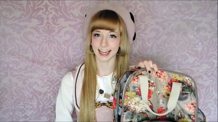 Whats in my bag? [Surgical Masks?!] 2