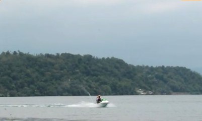 Menjajal Jetski di Danau Ranau