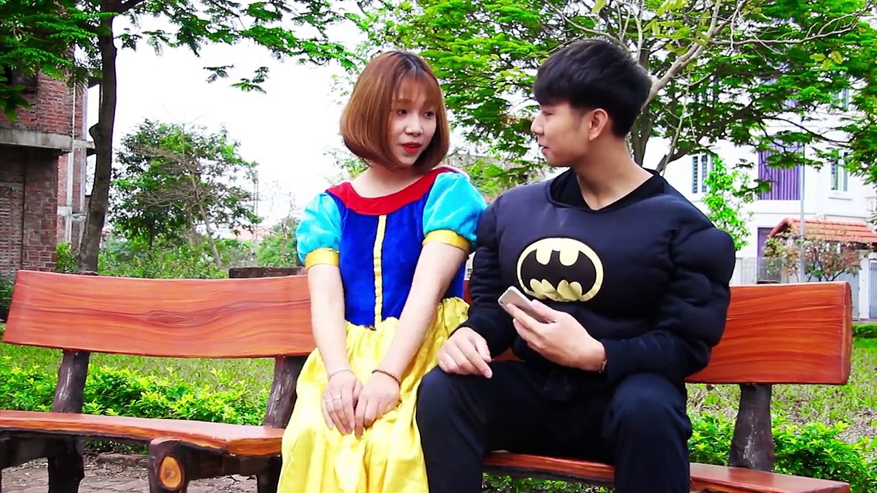 Spiderman LOVE Beautiful Girl Superman Coward Batman nark girlfriend Elsa pretty Superhero funny