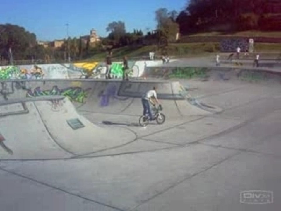 Skate park poussan