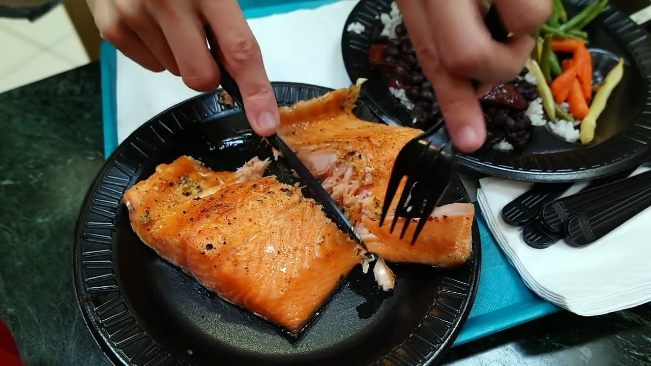 WEARING A DRESS WITH NO UNDERWEAR??? ✘ Life with Kat #9