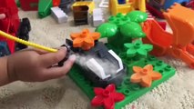 DinoTrux Toys Ty-Rux VS D-Structs - Mega Construx BATTLE - Lego Duplo Mega Bloks - 레고 다이노트럭