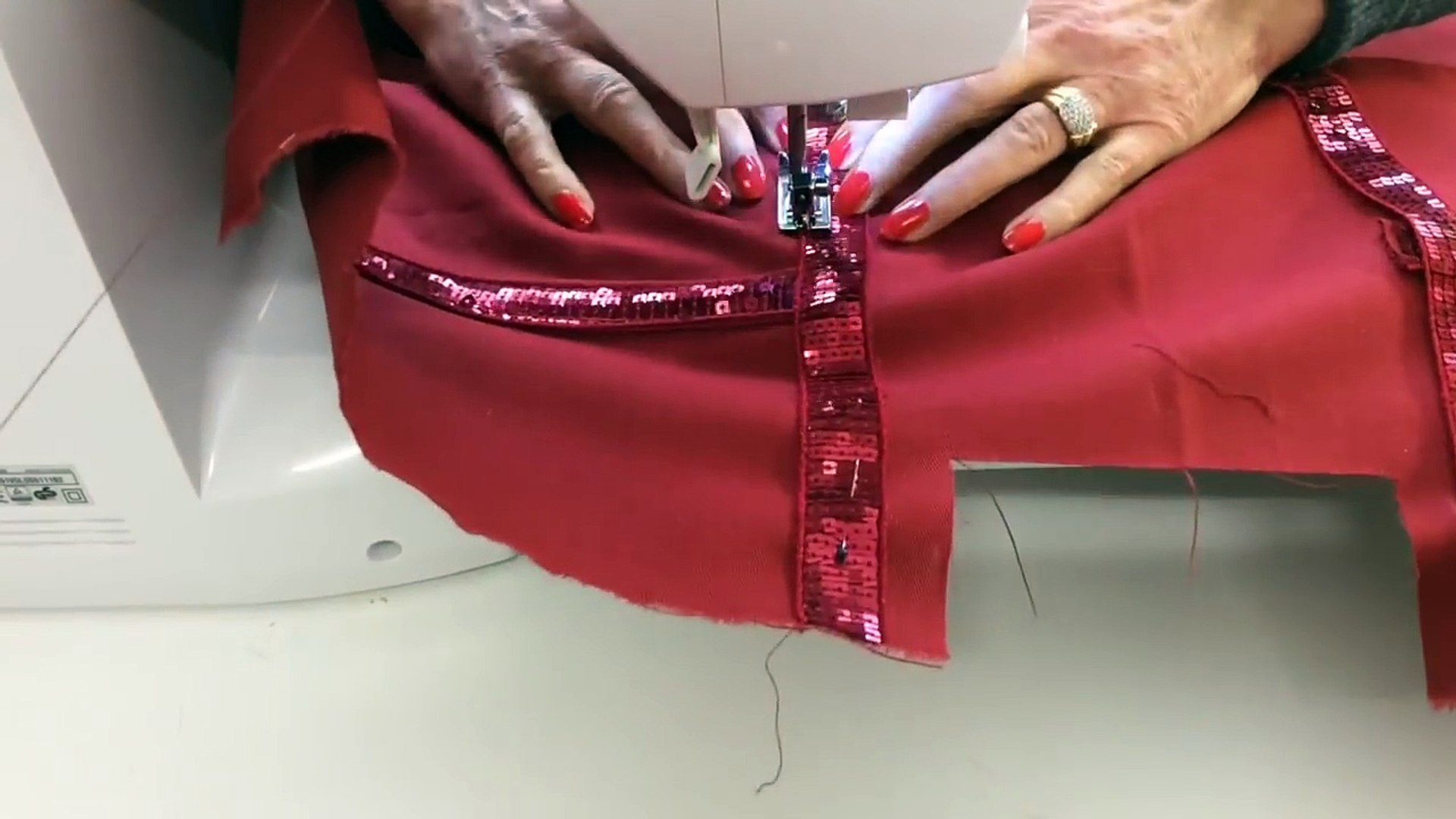 Tuto Madalena couture - coudre un sac avec ruban à paillettes – Видео  Dailymotion