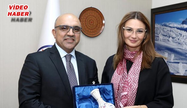 (18 Ekim 2017) AZERBAYCAN MİLLETVEKİLİ PAŞAYEVA, “MUSUL VE KERKÜK BİZİMDİR DEMEKLE HİÇ BİR ŞEY YAPAMAZSINIZ”