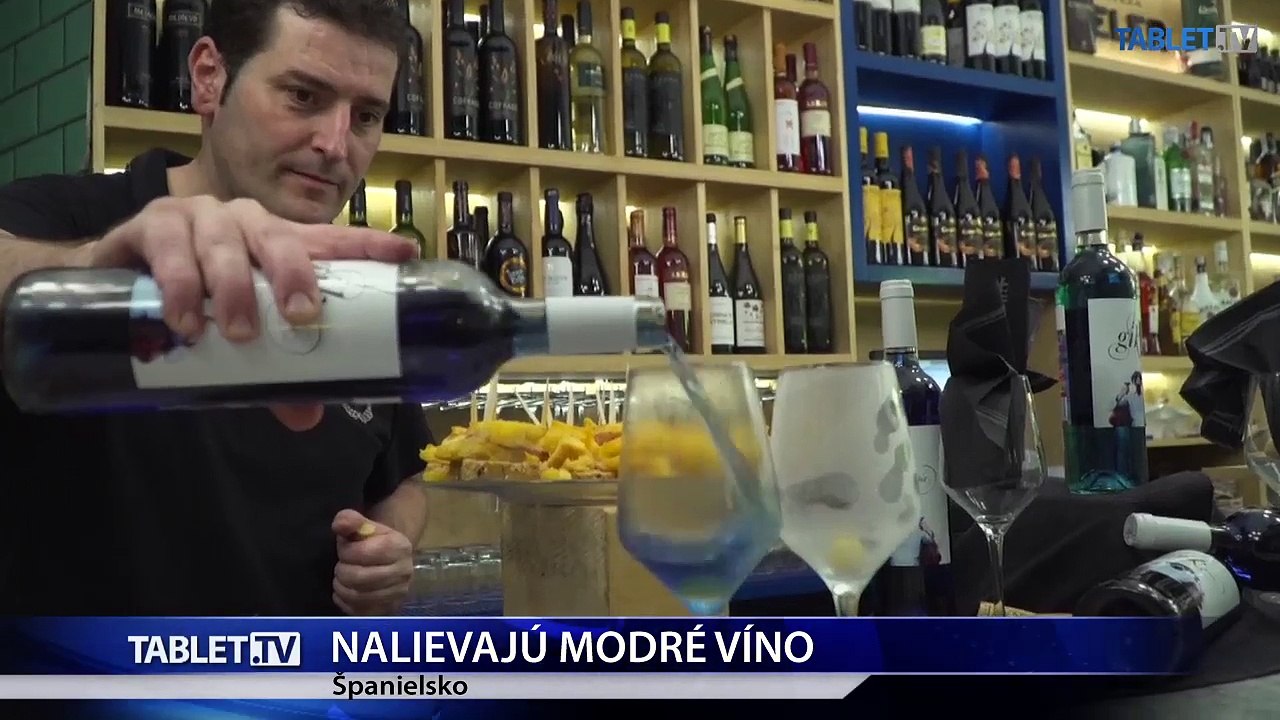 Španieli rozšírili ponuku vína o ďalší druh, nalievajú aj modré