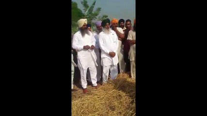 Fire attack in farm by farmers very new and latest must watch