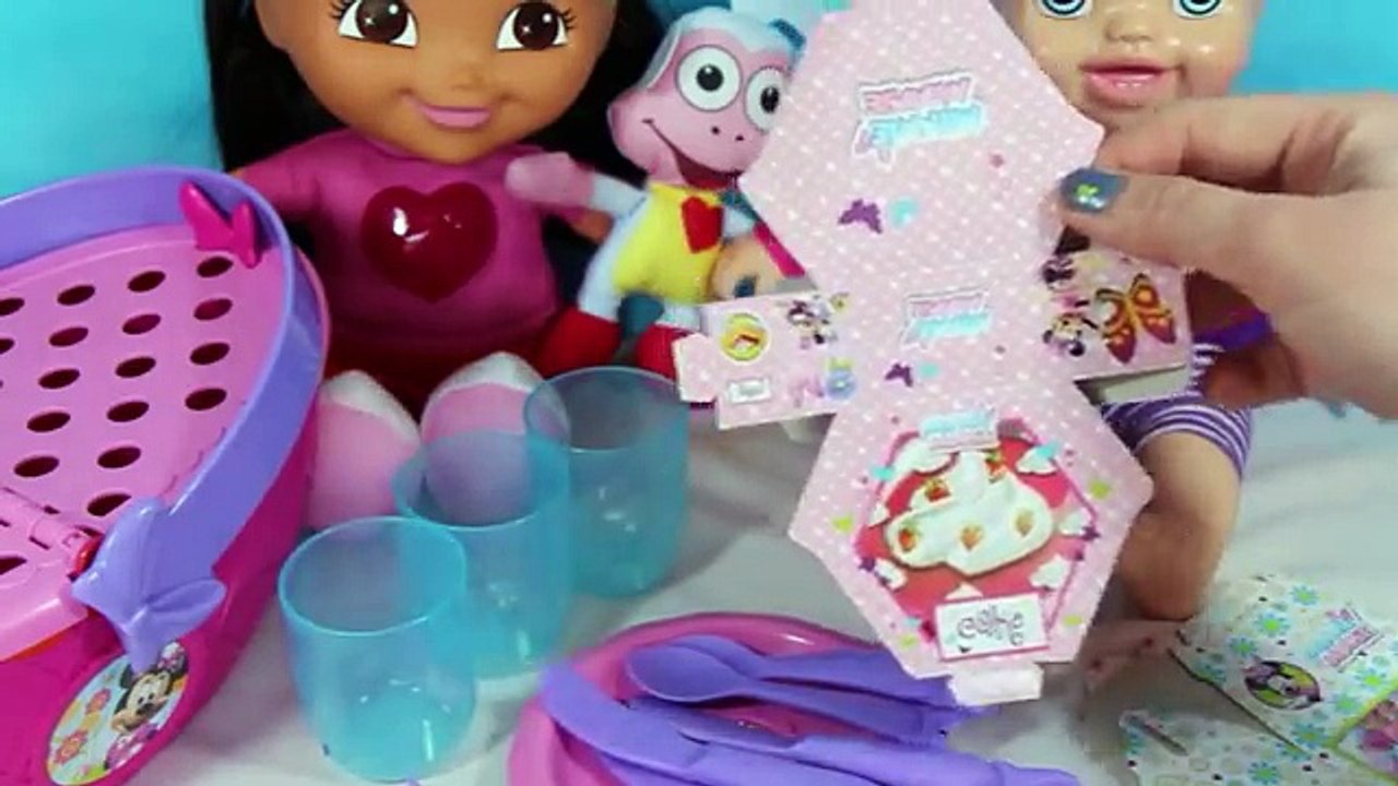 Cestinha de Piquenique da Minnie Mouse Picnic Basket Baby Alive Boneca Dora Surpresas em Portugues