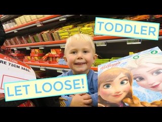 Dad Lets His Toddler Do the Weekly Shop