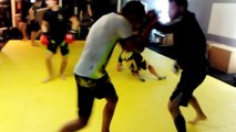 Cours débutant de MMA à l'académie Pythagore d'Angoulême