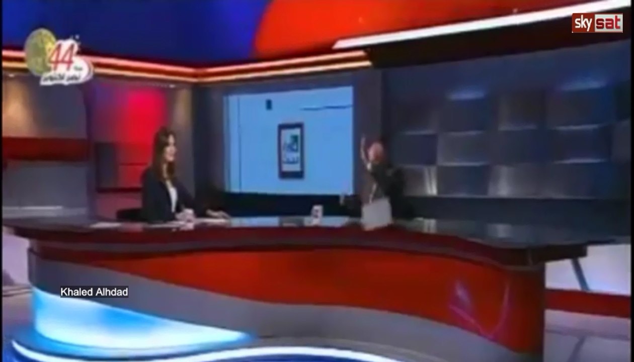 مشادة كلامية بين أستاذ تاريخ عاصم الدسوقي وإلاعلامية مروج ابراهيم على الهواء علي قناة cbc