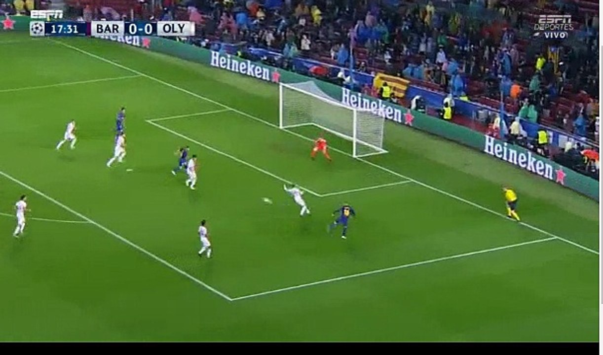 FC Barcelona 1 - 0  Olympiakos Piraeus 18/10/2017 Dimitrios Nikolaou OWN Goal 12' Champions League HD Full Screen .