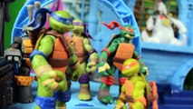 Ninja Turtles vs. The Wolfman! Wasnt Halloween Last Month? - TMNT Toys