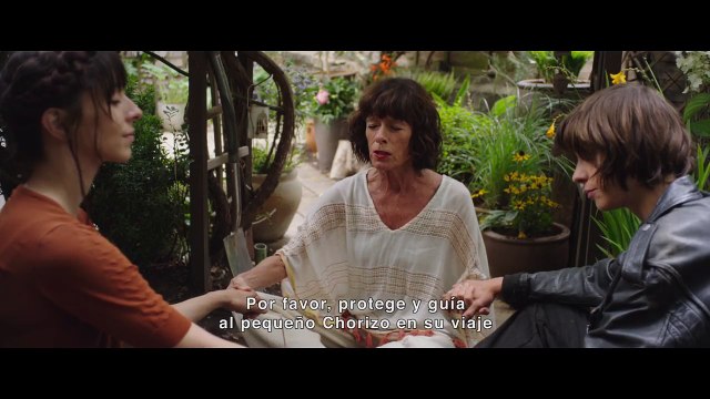 Tráiler Tierra firme , de Carlos Marqués-Marcet, con Oona Chaplin, David Verdaguer, Natalia Tena y Geraldine Chaplin