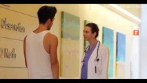 Öpüşme Cezalı Oyun Hastanede  Doktorlarla Öpüşmek Türkçe Alt Yazılı
