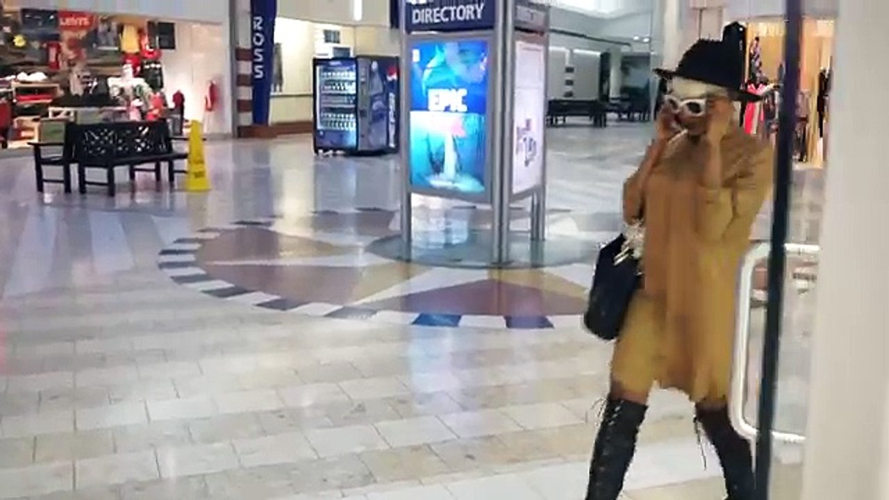 The KISSING CHALLENGE | Boyfriend VS Girlfriend