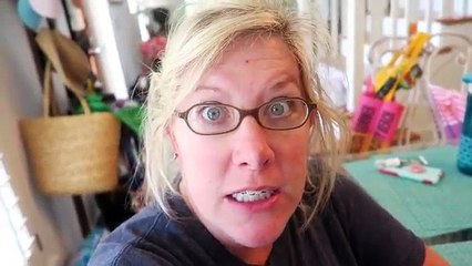 SEXY PREGNANT BEACH BABE!