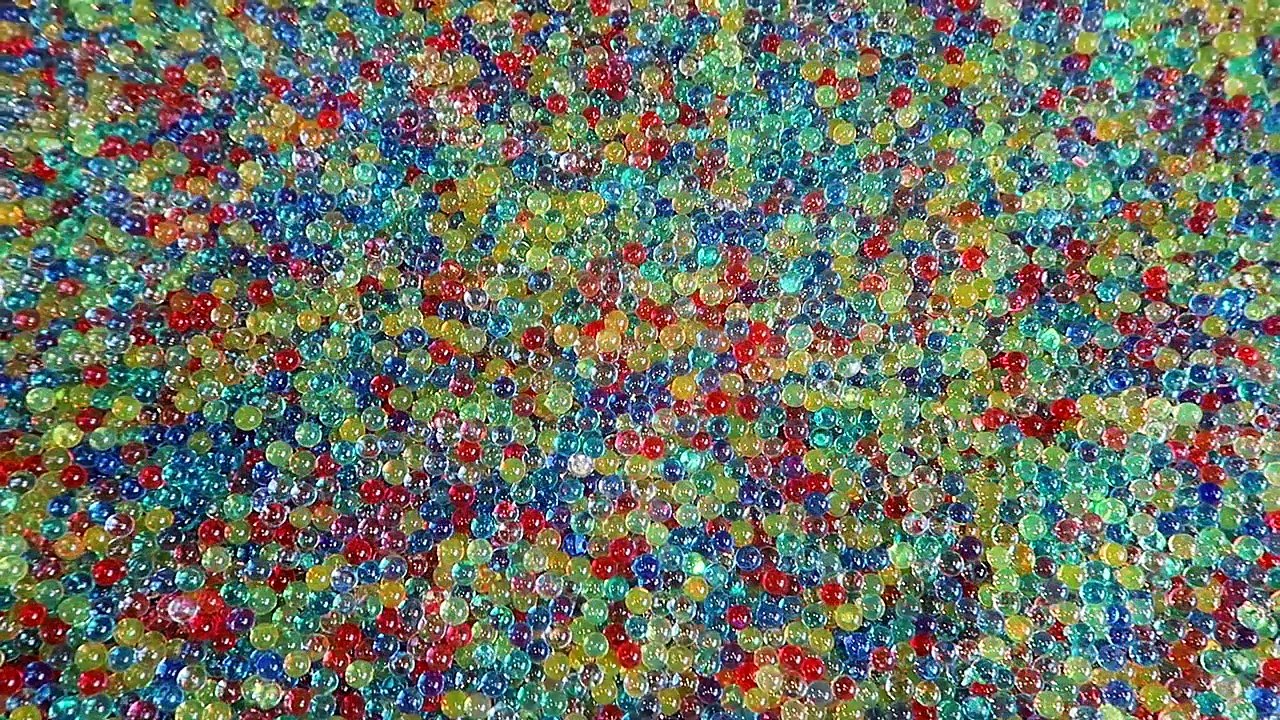 1 MILLION DORBEEZ dans un BAIN GÉANT ! - ORBEEZ BATH PARTY SPA
