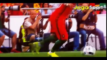 Futbol-Jugadas de lujo y humillantes