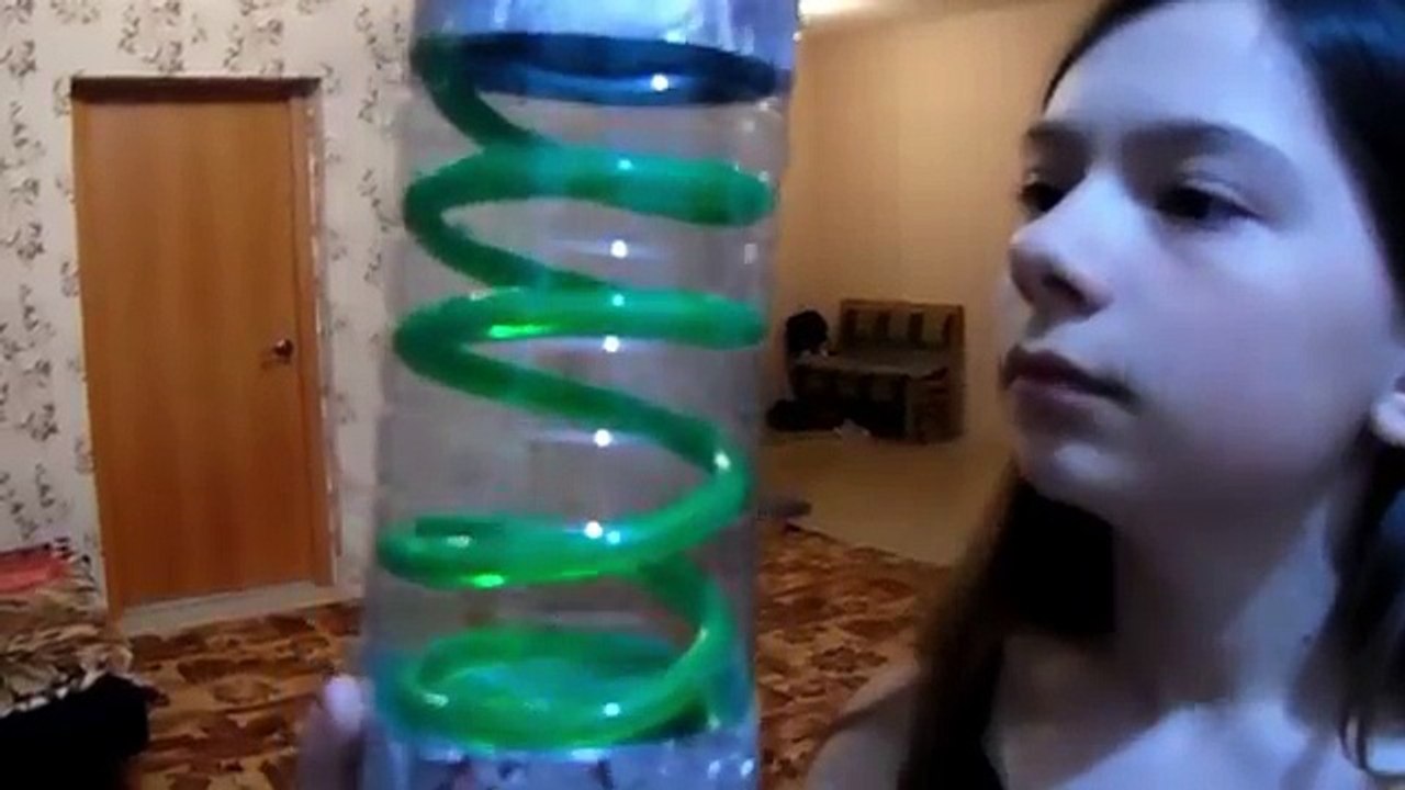 ЗОМБИ АПОКАЛИПСИС в реальности! Школьница vs Зо...