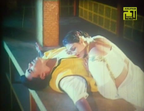 Bangla movie song_Amar Buker Shinghasone_আমার বুকের সিংহাসনে_Gono Dushmon_Manna,Popy New bangla song