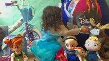 Disney Princesses In Real Life Frozen Elsa and Anna GIANT SURPRISE EGGS Chocolate Candy Toys Play