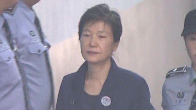 변호인 없앤 朴...재판부 국선 변호인 선임 / YTN