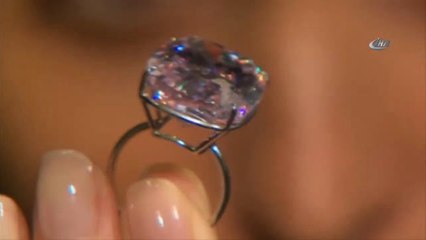 Dünyanın En Büyük Elması 30 Milyon Dolara Satılıyor