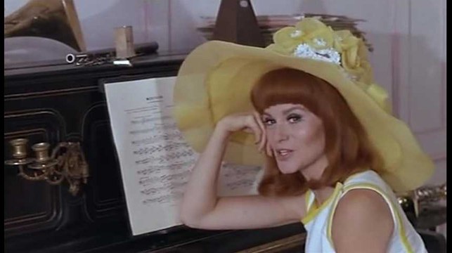 Les demoiselles de Rochefort, Huit femmes, Retour à l'aube... : Retour sur 5 films de Danielle Darrieux