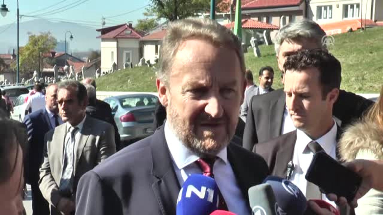 Bilge Kral" Aliya, Mezarı Başında Anıldı - Bakir İzetbegovic