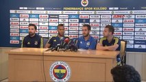 Fenerbahçeli Futbolcular, Derbi Öncesi Basın Toplantısında Konuştu