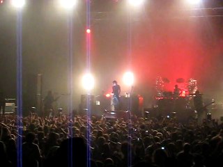 Dir en grey - Ugly (LIVE Paris Le Zénith 2007)