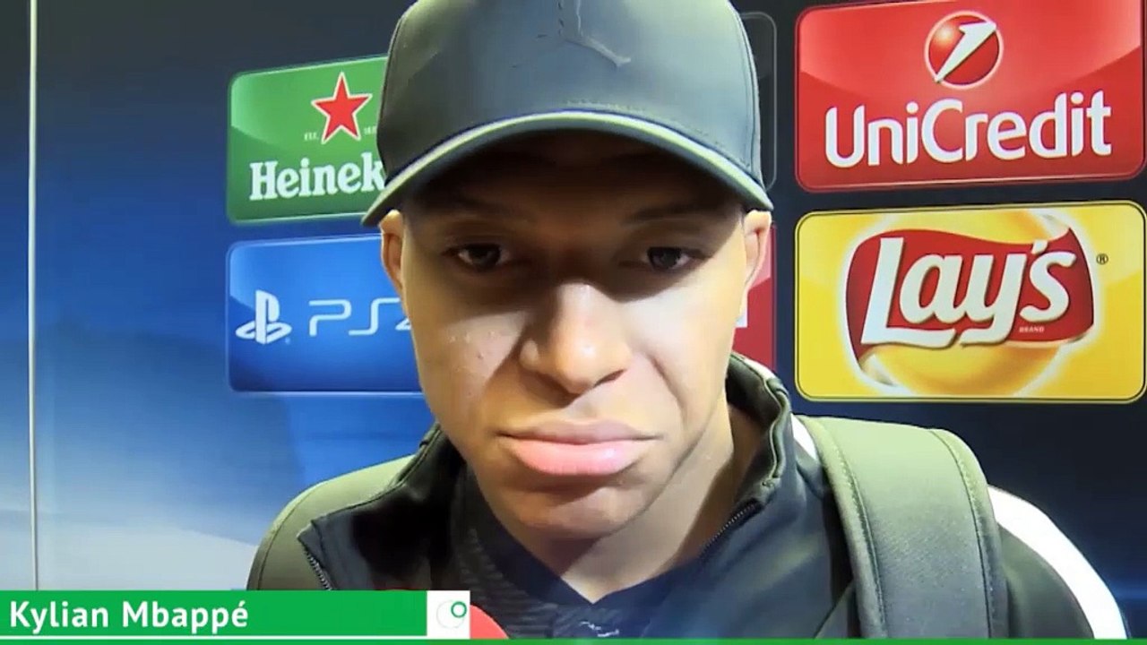 Mbappe: Sağda oynamaktan mutluyum