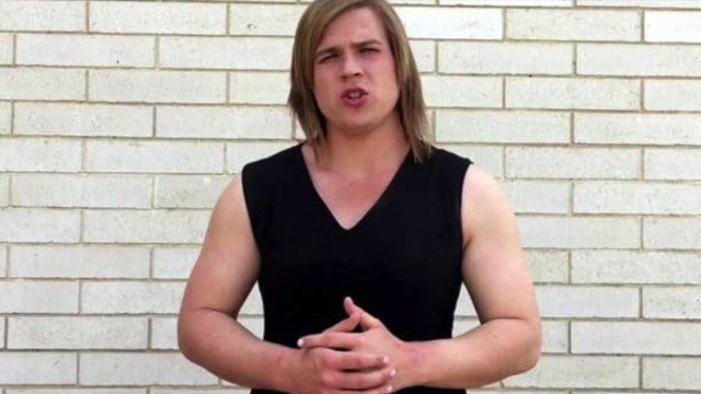 Une joueuse de foot transgenre est interdite de match en ligue féminine !