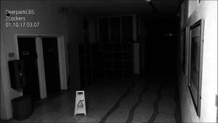 Serait-ce le fantôme d'un ancien élève qui sévirait dans cette école ?