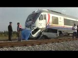 Hemzemin geçitte tren kazası