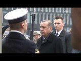 Başbakan Erdoğan, Polonya'da Meçhul Asker anıtını ziyaret etti