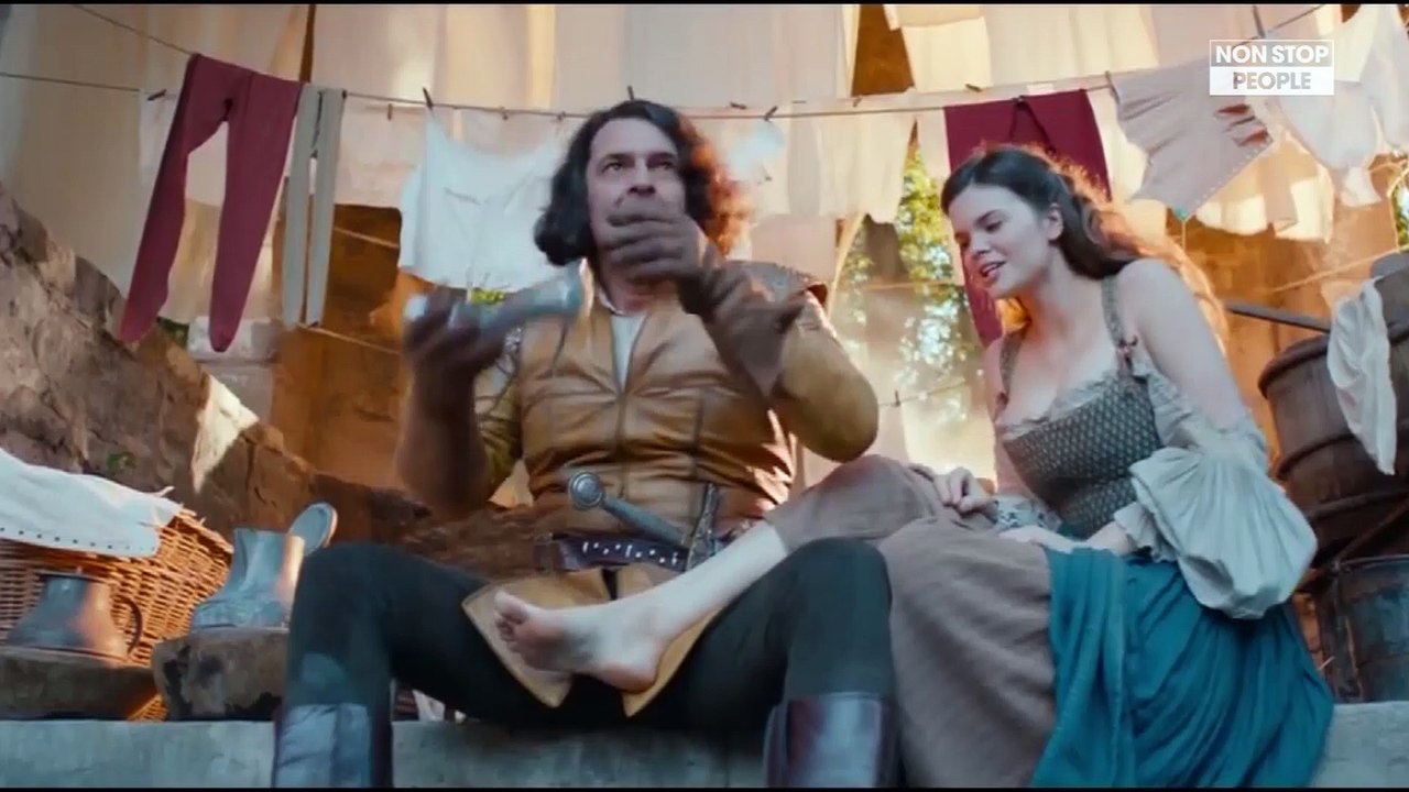 JÉRÔME COMMANDEUR ET JOSIANE BALASKO DANS LES NOUVELLES AVENTURES DE CENDRILLON : UNE COMÉDIE TOTALEMENT DÉJANTÉE. (EXCLU VIDÉO)