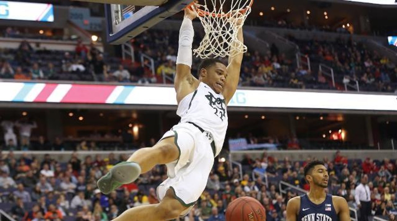 Preseason coaches poll: Top 10 teams in college basketball