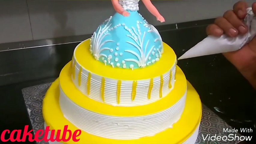 doll cake | pineapple upside down cake recipe | yelow gel glaze and  garnishing | fresh cream flowers - Vidéo Dailymotion