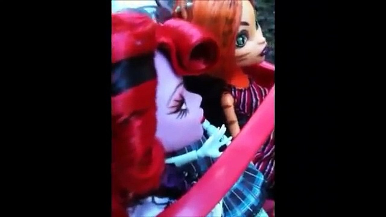 (Part 2) THE SELLER | Monster High Mayhem - Episode 17
