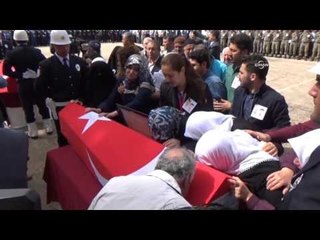 Gaziantep şehitlerinin uğurlama töreninde yürek yakan anlar