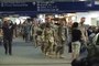 Airport Crowd Applauds Soldiers Returning Home