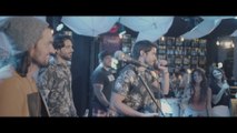 Atitude 67 - Tá Gostando Mais Ou Menos (Ao Vivo / Lyric Video)
