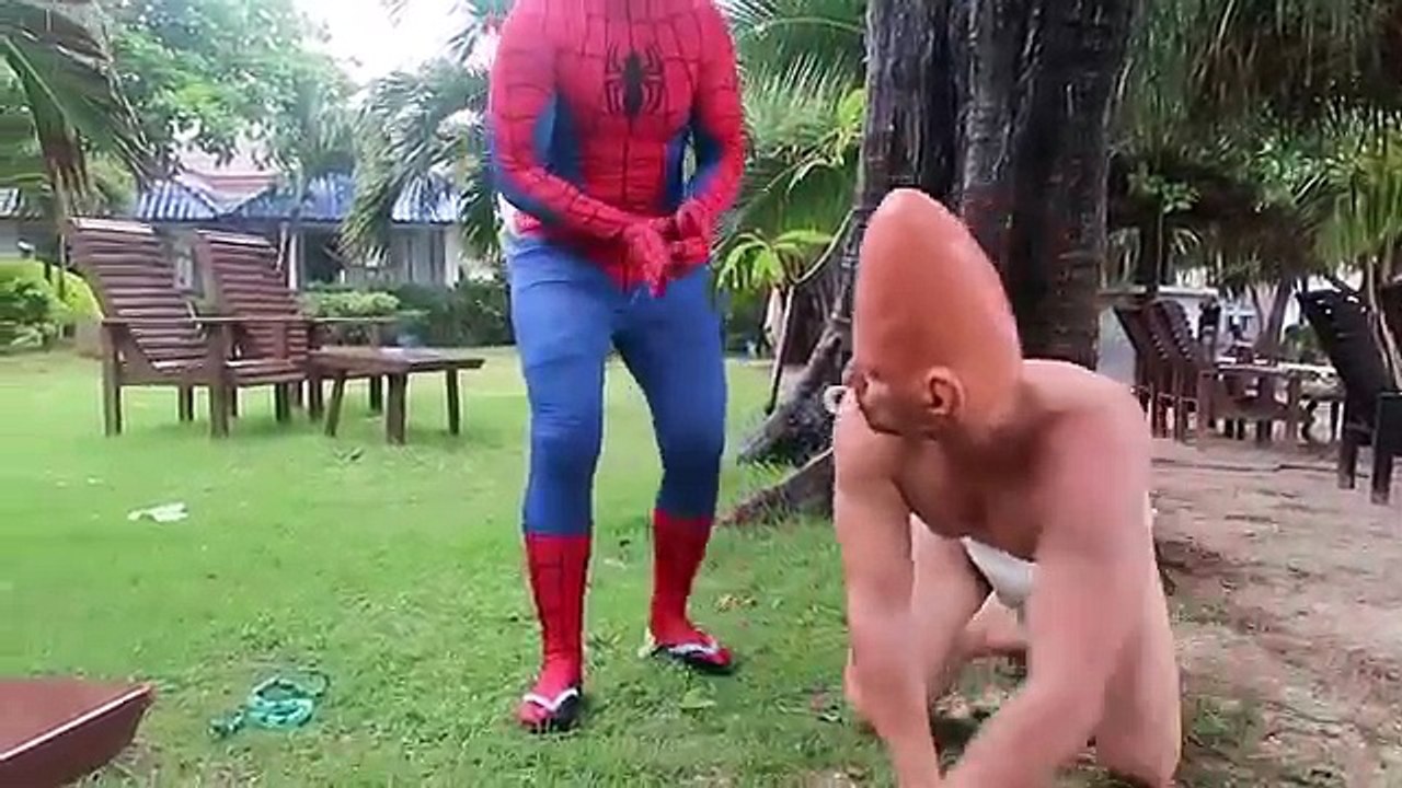 Frozen Elsa vs SNAKE IN NOSE vs Doctor Spiderman! w/ Angry Baby Joker Girl! Superhero Fun