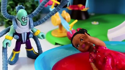 Ladybug enfrenta o Homem-Tentáculos - Miraculous : As Aventuras de Ladybug Parte 01