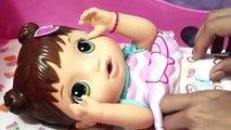 Baby Alive faz Xixi na Banheira e Caquinha na fralda -Aprontando no banho- Playtotoys Brasil