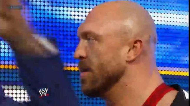 Mark Henry vs Ryback - Bench Press wwe