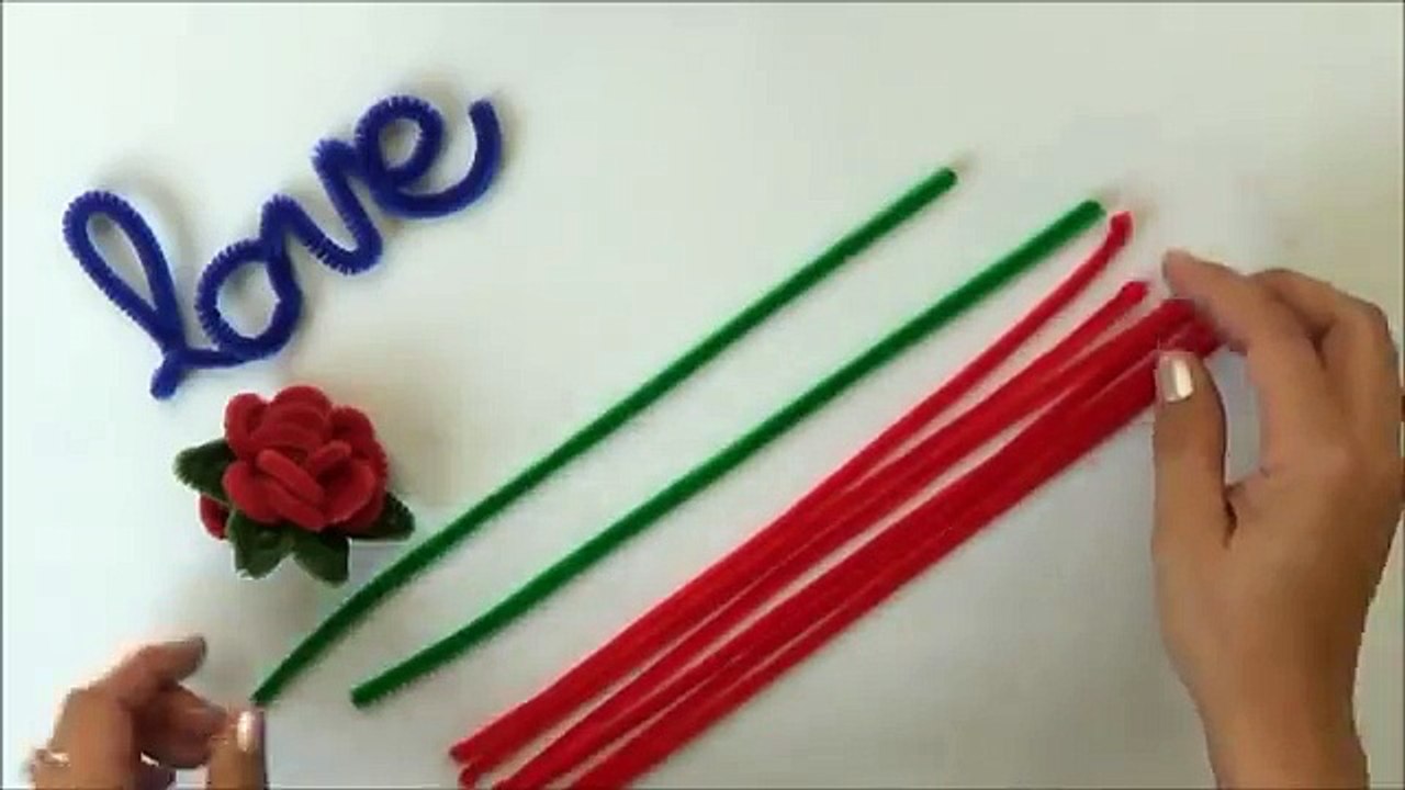 ROSAS HECHAS CON LIMPIA PIPAS. PIPE CLEANER RED ROSES .