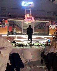 Kobe Bryant fait le show pour le plus grand plaisir de Neymar